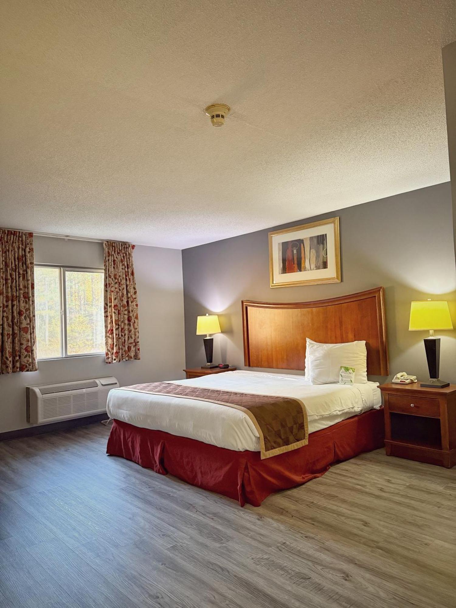 Lake Tree Inn & Suites Marion Eksteriør bilde