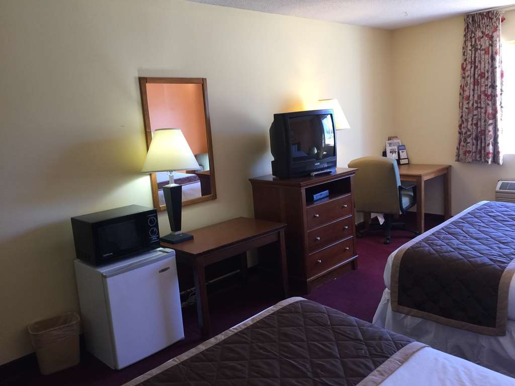 Lake Tree Inn & Suites Marion Rom bilde