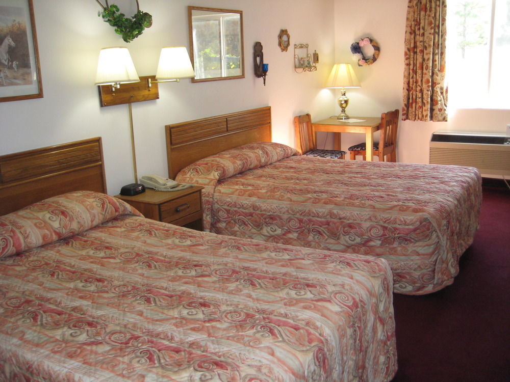 Lake Tree Inn & Suites Marion Eksteriør bilde